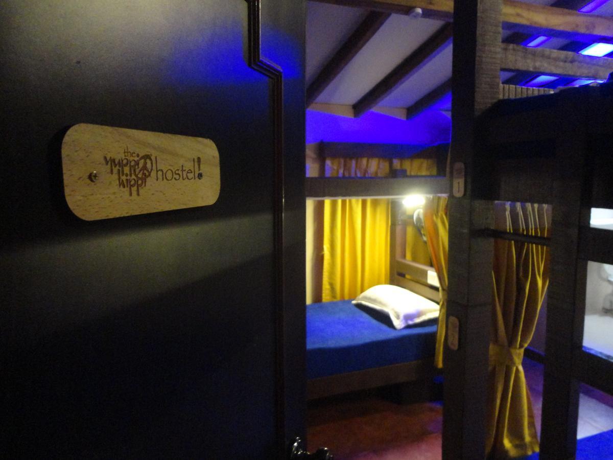 The Yuppi Hippi Female Hostel Анджуна Екстериор снимка